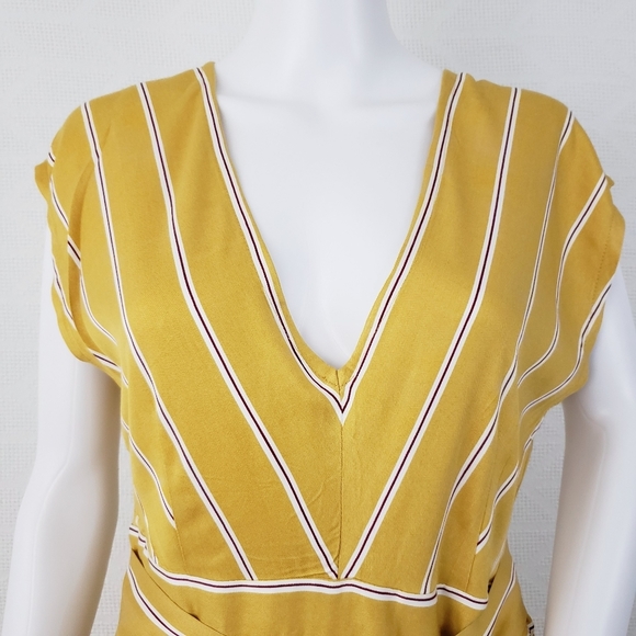 BB Dakota Sunset Striped Jumsuit - Picture 6 of 13